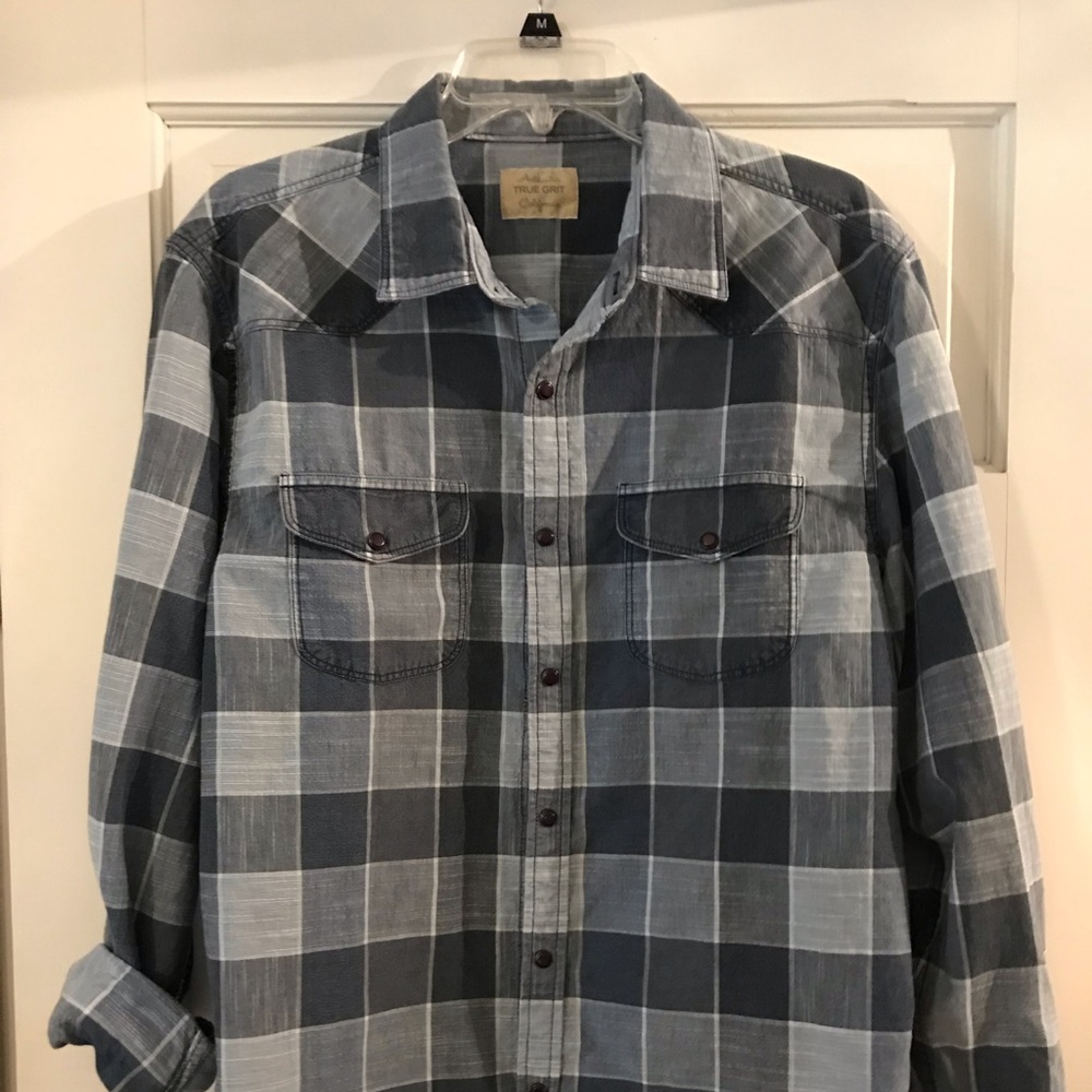 True Grit Button up!!😎
